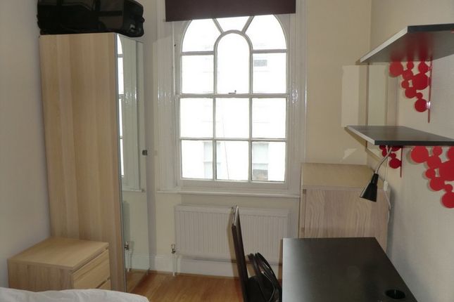 Thumbnail Room to rent in Craven Road, London