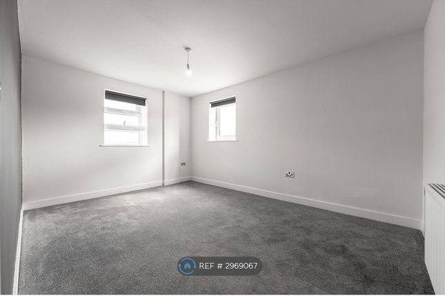 Flat, Bank House Bank Street, Walshaw, Bury photo 3