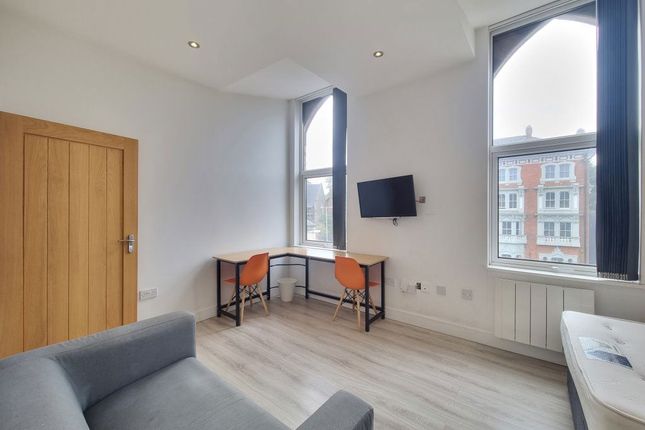 Flat 4 Century House 100a, London Road, Leicester photo 5