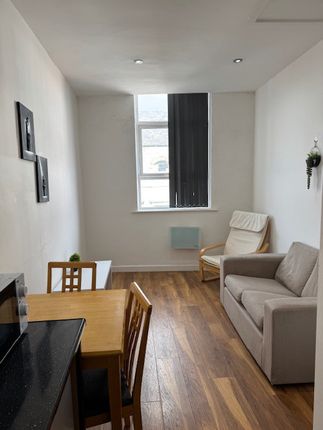 Flat 6, 48 Kirkgate, Wakefield photo 4