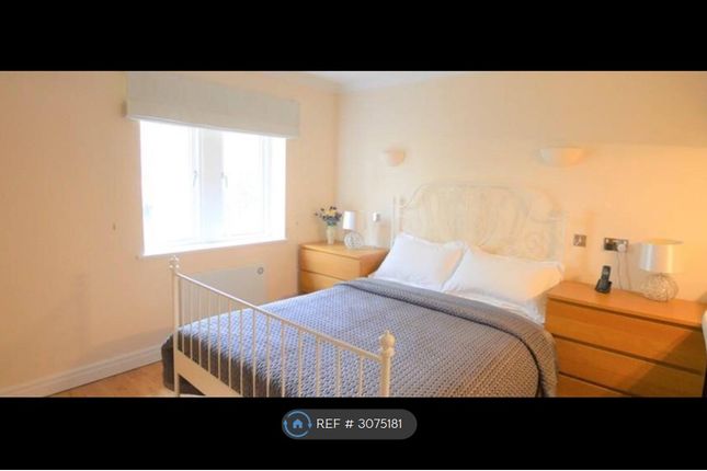 Flat, Elmwood Court A Wetherby Road, Leeds photo 3