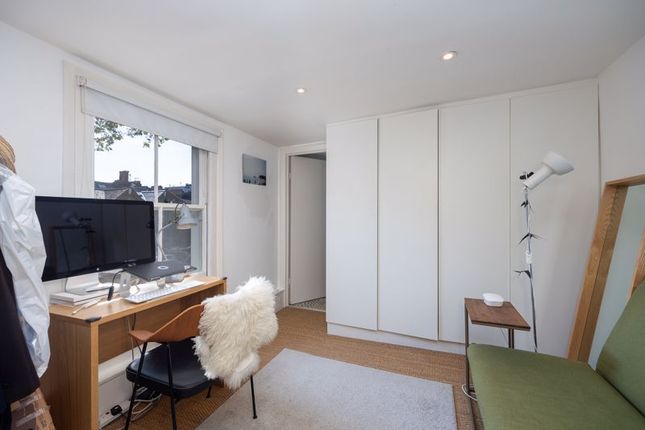 Maisonette for sale in Aldensley Road, London