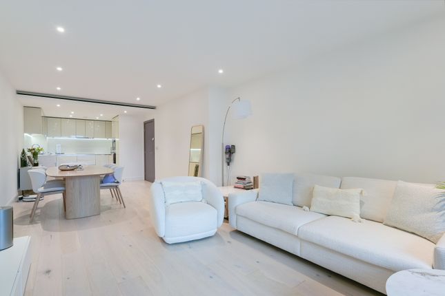 2-bed flat on Parr's Way, London, £1,275,000
