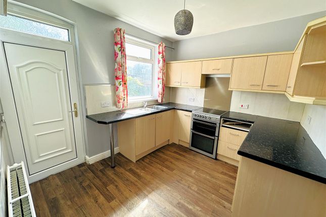 58, Olympia Crescent, Selby photo 3