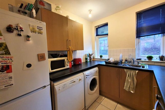 15, Beadnell Place, NEWCASTLE UPON TYNE photo 5