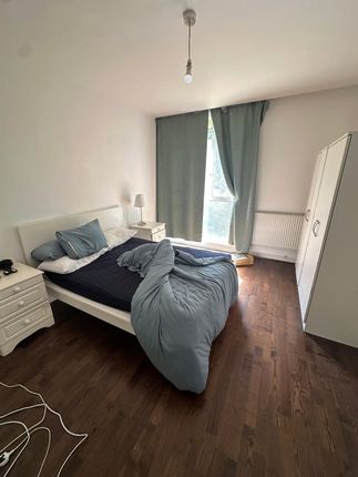 15, Exeter Court,, Bayswater photo 4