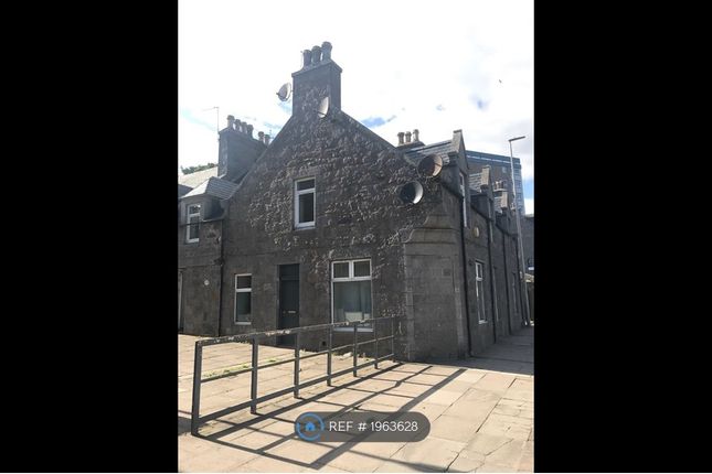 Flat to rent in Piries Lane, Aberdeen