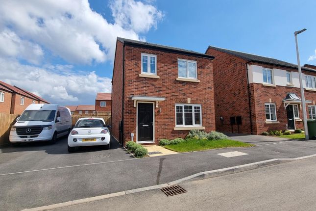 Detached house to rent in Southwell Drive, Houlton, Rugby
