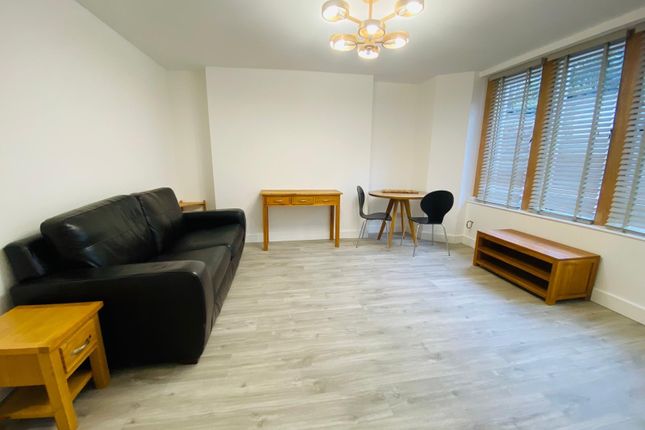 Flat 2, 42 Medina Villas, Hove photo 3