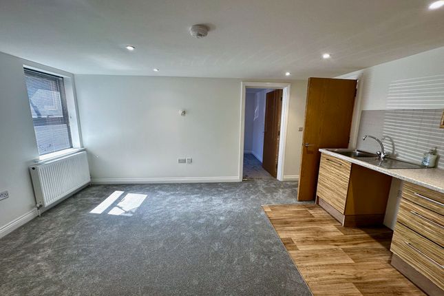 4 Bishops Place, Church Street, Highbridge photo 5
