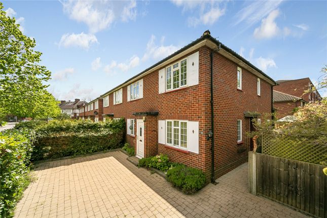 Thumbnail Flat to rent in Stanmore Gardens, Richmond