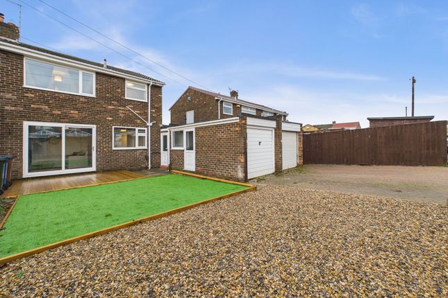 6 Hanover Close, Newcastle Upon Tyne photo 4