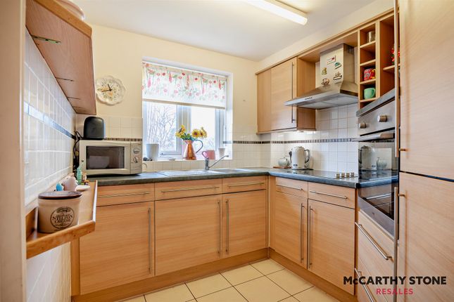 Flat for sale in Overnhill Road, Downend, Bristol