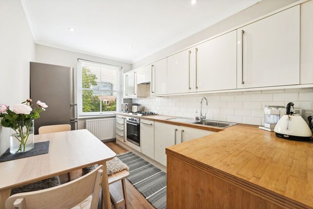 Flat 3, 19, Harvard Road, London photo 3