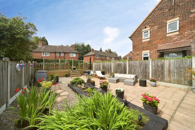 101, Wykebeck Valley Road, Leeds photo 4