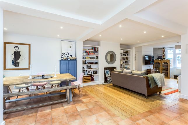 2 Bedroom Flats to Buy in Stratford-upon-Avon - Primelocation