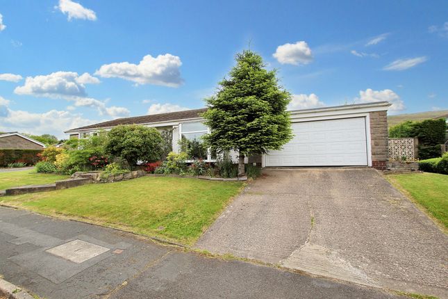 64 Harvelin Park, Todmorden photo 4