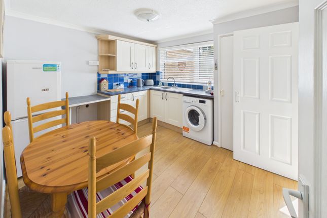 91 Montgomery Road, Southampton photo 3