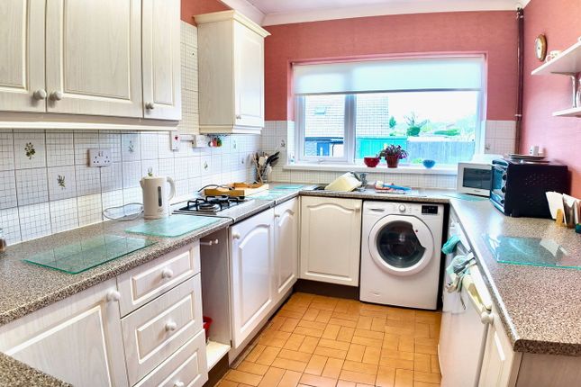 Rolls Avenue, Hengoed photo 2