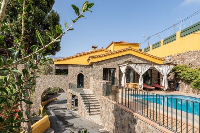 Thumbnail Villa for sale in Las Palmas, 29600, Spain