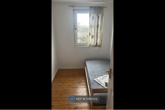 Flat to rent in Cottesbrook Street, London