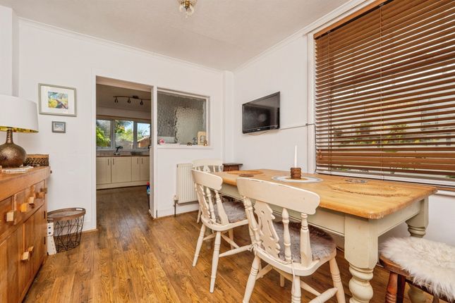 11, Grange Road, WEYMOUTH photo 4