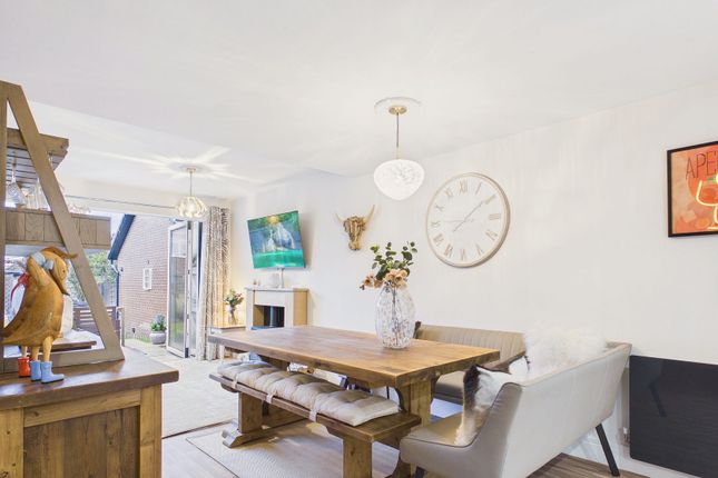 6 Tannington Grove, Newark photo 4