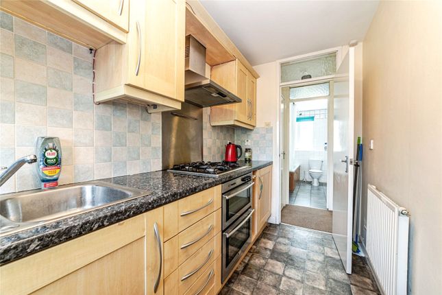 20, Driftway Close, Reading photo 2