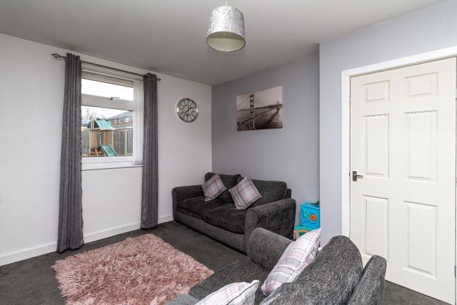1, Monkhill Drive, Pontefract photo 4