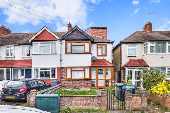 Terraced house for sale in Woodfield Gardens, New Malden