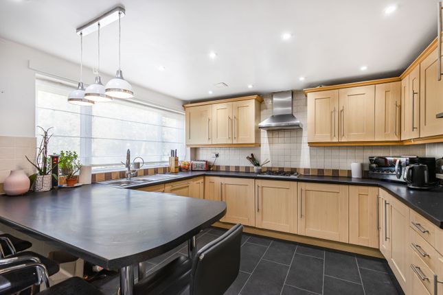 4, Lower Mardley Hill, Welwyn photo 3
