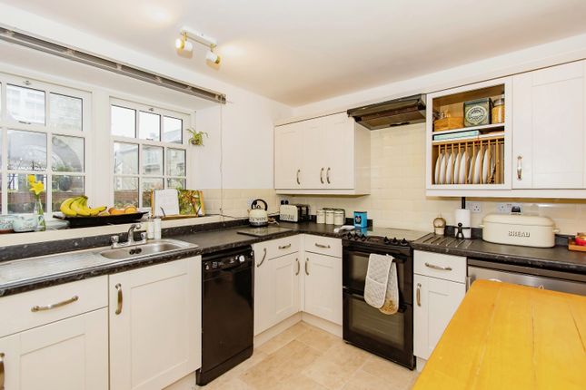 End terrace house for sale in Angel Court, Shaftesbury