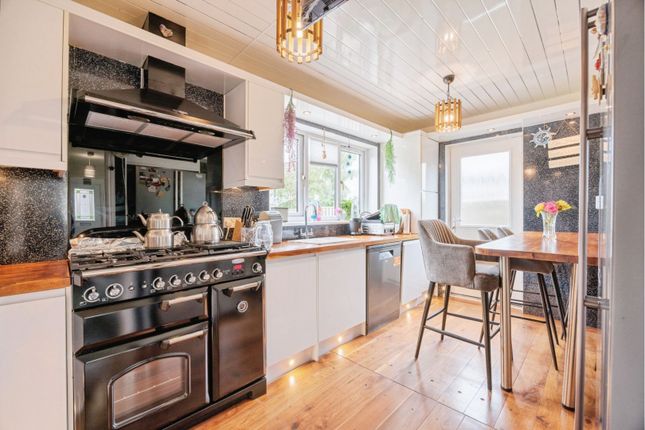 20, Marnie Park, Kirriemuir photo 4