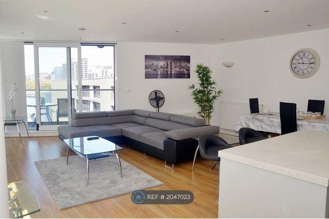 Thumbnail Flat to rent in Ross Apartments, London