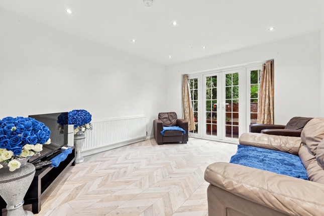 157A, Watford photo 4