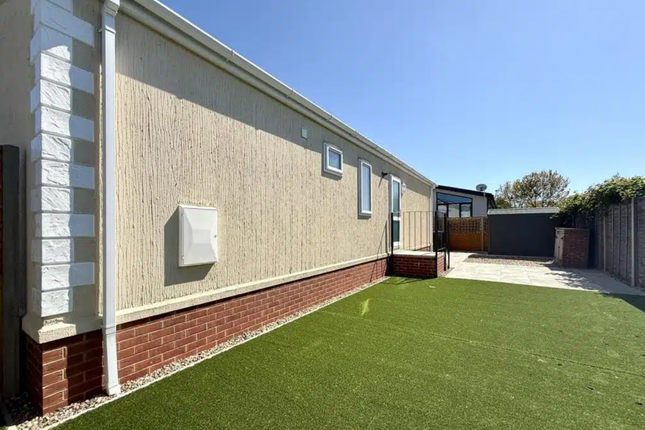 21, Wixfield Park, Pound Hill, Ipswich photo 2