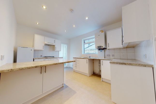 Westbourne Gardens, Hove photo 5