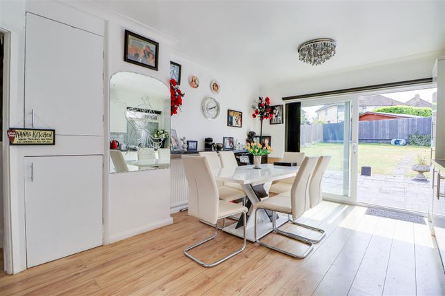 168, Eastwood Old Road, Leigh-On-Sea photo 4