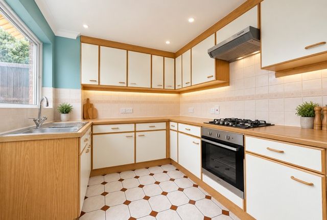 45, Basildon photo 4