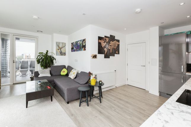 Flat for sale in 34A Thomas Road, London