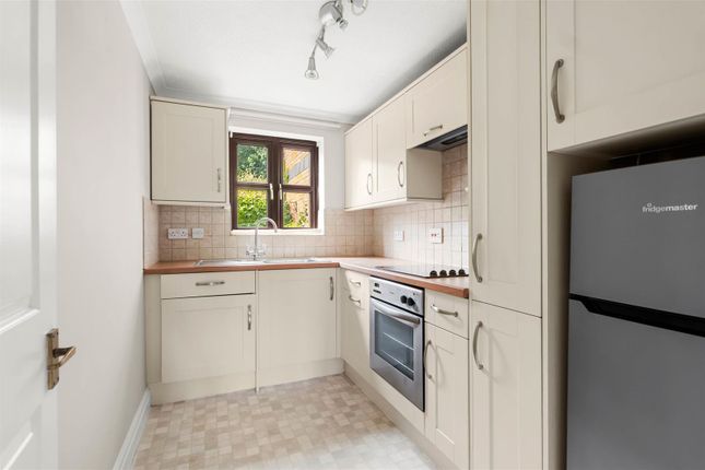 62, Saffron Meadow, Stratford-Upon-Avon photo 4