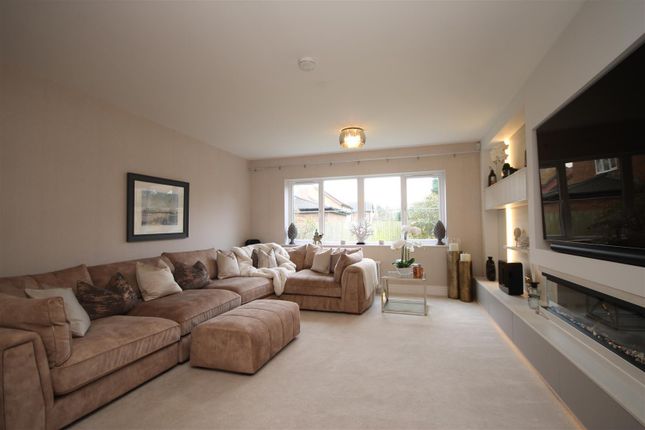 4, Eachwick Drive, Newcastle Upon Tyne photo 4
