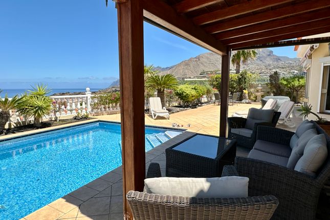 Villa for sale in Avenida San Antonio, Urb. San Francisco, Santiago Del Teide, Tenerife, Canary Islands, Spain