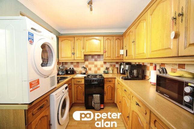 12, Railway Street, Abertillery photo 3