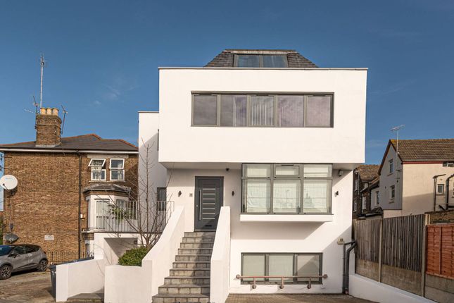 Thumbnail Property to rent in Ridge Road, Child's Hill, London