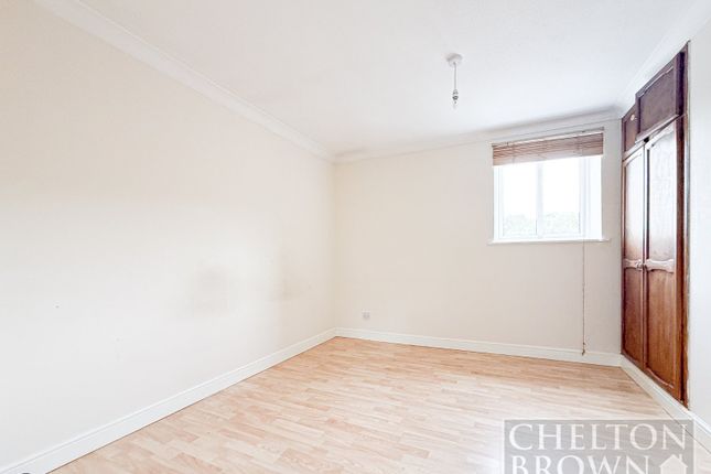 27, Hunsbury Green, Northamptonshire photo 4
