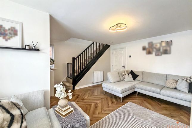 19, Acasta Way, Hull photo 3