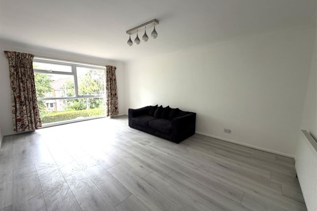34, Fairfield Road, Uxbridge photo 3