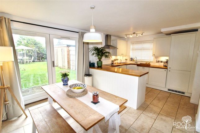 13, Paynesdown Road, Berkshire photo 4