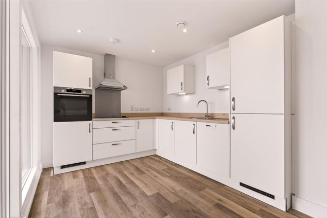 Flat 14, Lindfield Place, Worthing photo 3